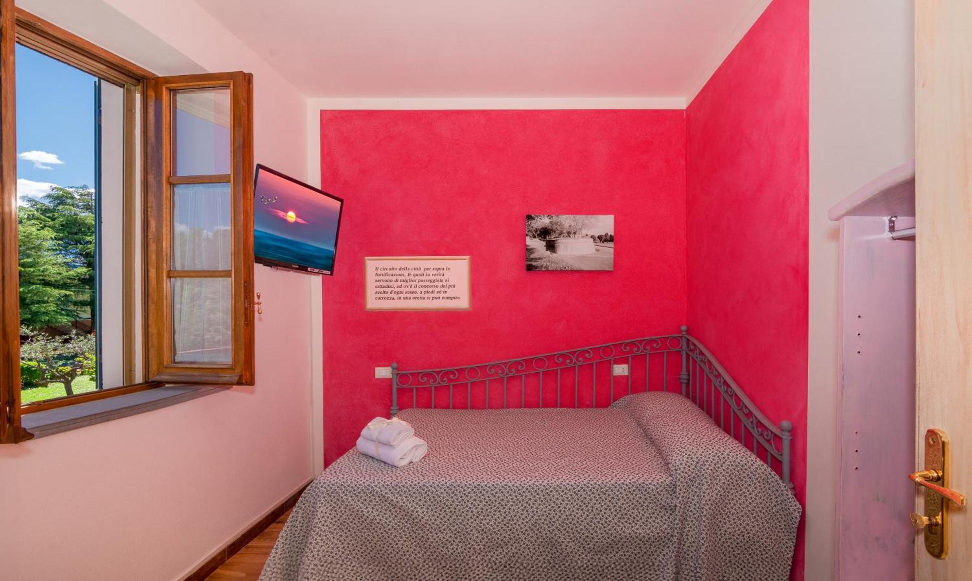 B&B Il Giardino Dei Poeti And Apartaments ルッカ エクステリア 写真
