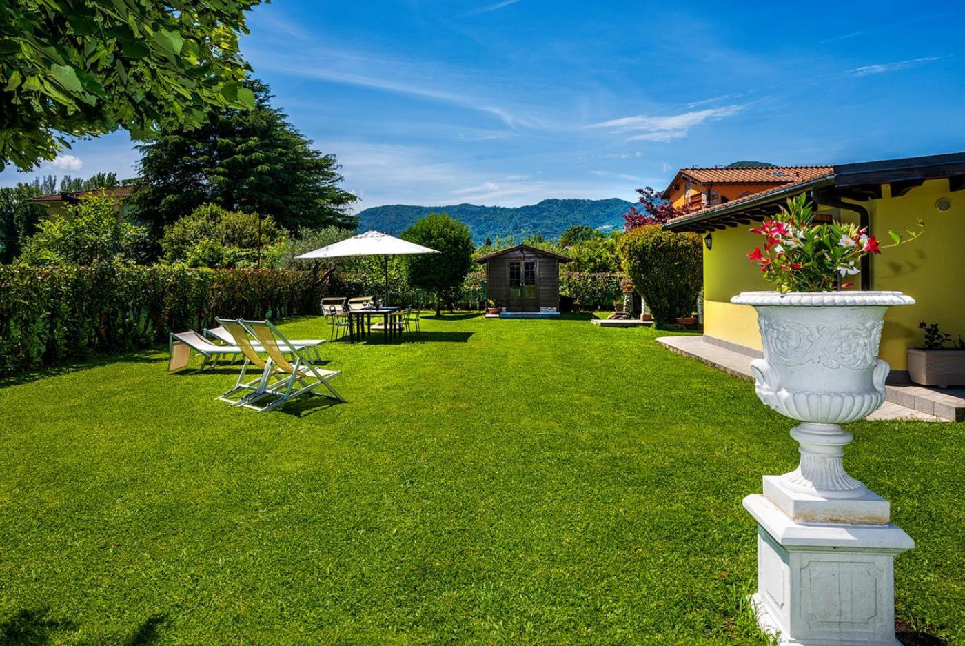 B&B Il Giardino Dei Poeti And Apartaments ルッカ エクステリア 写真