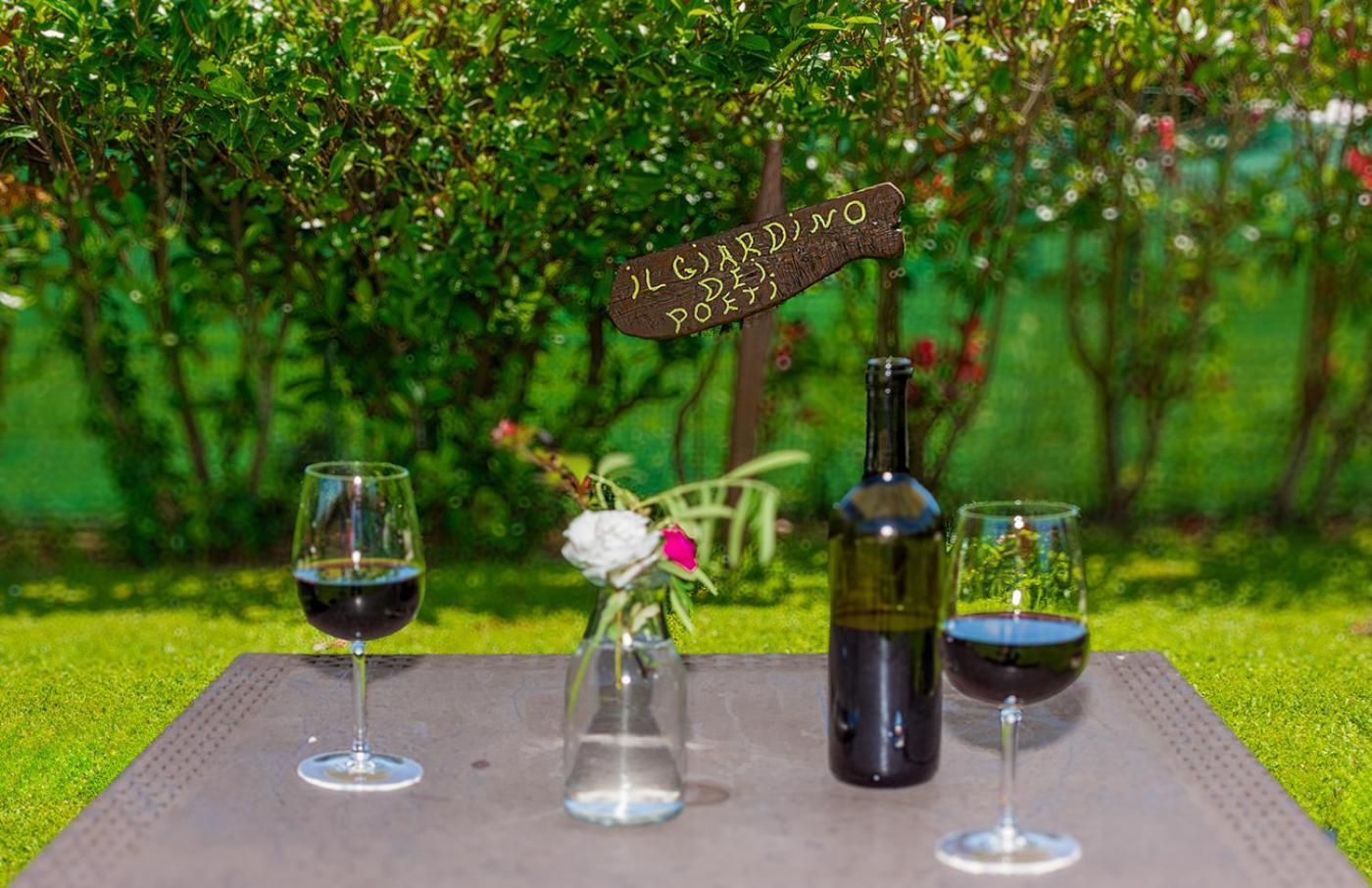 B&B Il Giardino Dei Poeti And Apartaments ルッカ エクステリア 写真