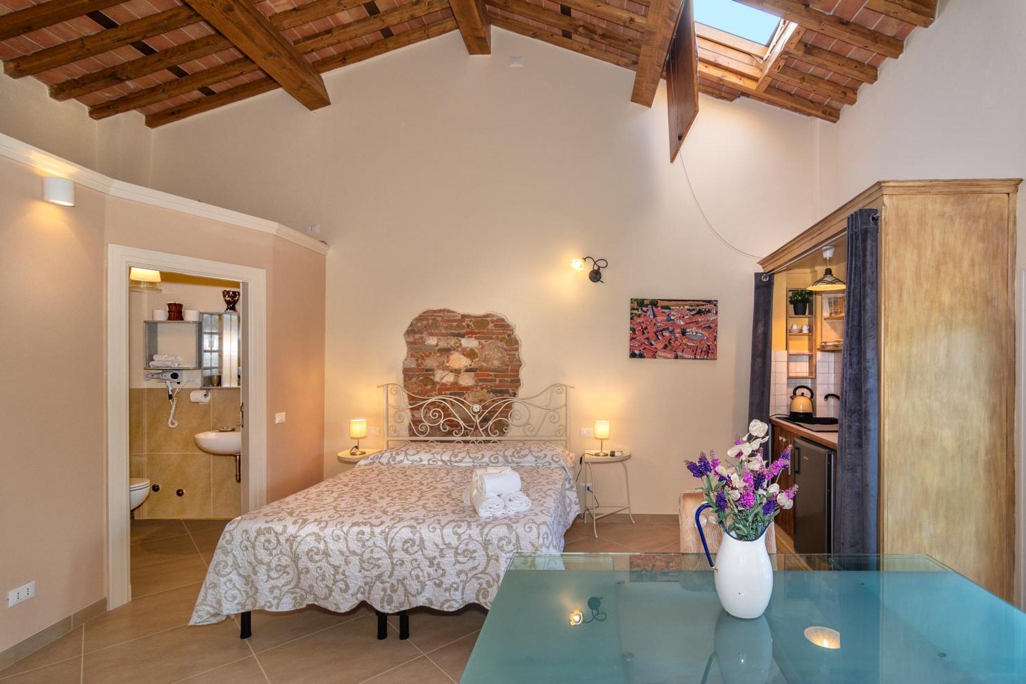 B&B Il Giardino Dei Poeti And Apartaments ルッカ エクステリア 写真