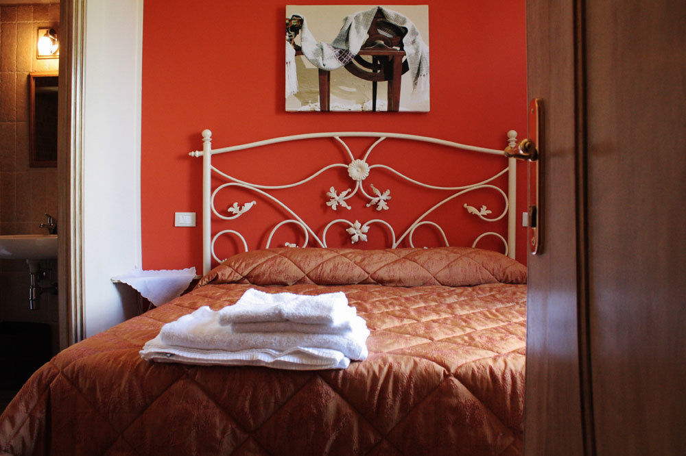 B&B Il Giardino Dei Poeti And Apartaments ルッカ エクステリア 写真